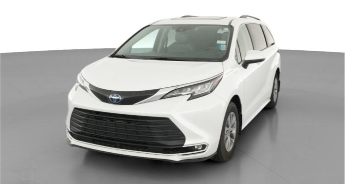 Thumbnail: 2023 Toyota Sienna - 1