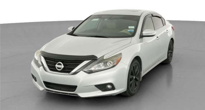 Thumbnail: 2016 Nissan Altima - 1