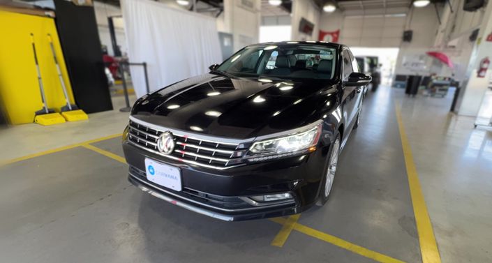 Thumbnail: 2018 Volkswagen Passat - 1