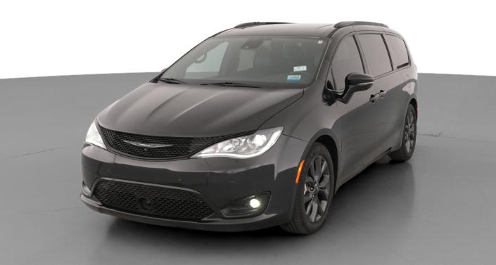 Thumbnail: 2018 Chrysler Pacifica - 1