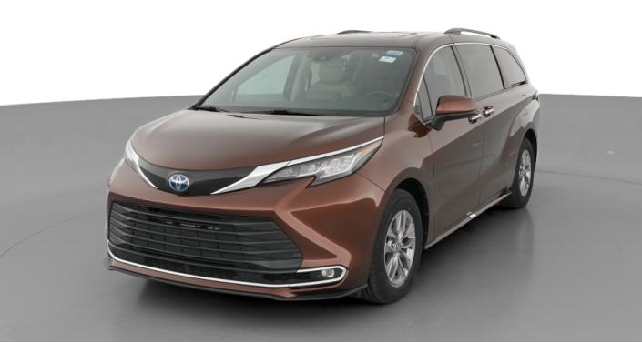 Thumbnail: 2023 Toyota Sienna - 1