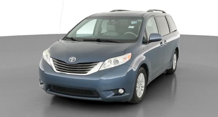 Thumbnail: 2013 Toyota Sienna - 1