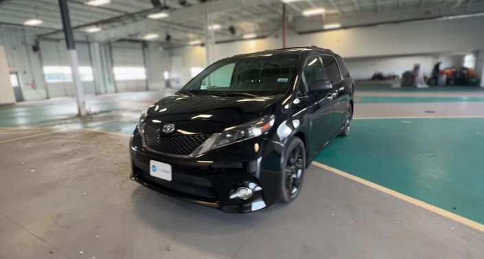 Thumbnail: 2015 Toyota Sienna - 1