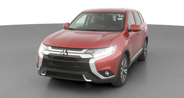 Thumbnail: 2019 Mitsubishi Outlander - 1