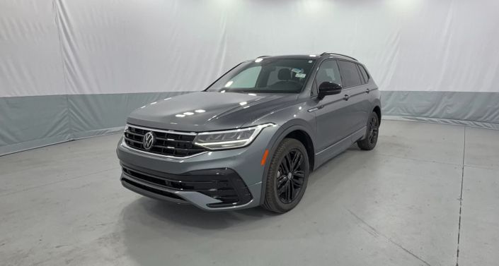 Thumbnail: 2022 Volkswagen Tiguan - 1