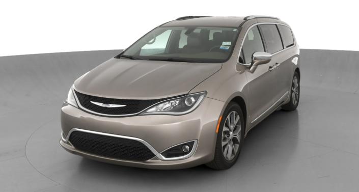 Thumbnail: 2018 Chrysler Pacifica - 1
