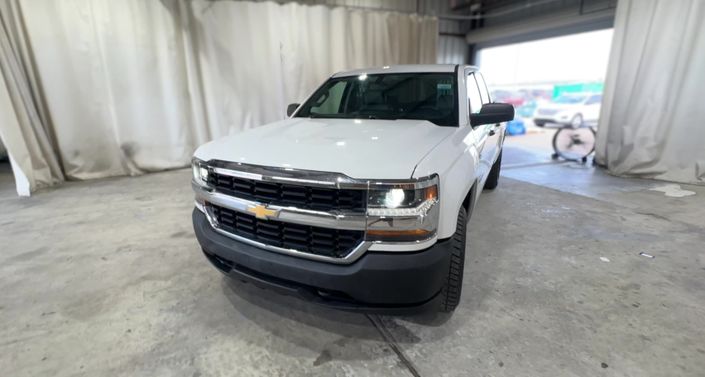 Thumbnail: 2019 Chevrolet Silverado 1500 - 1