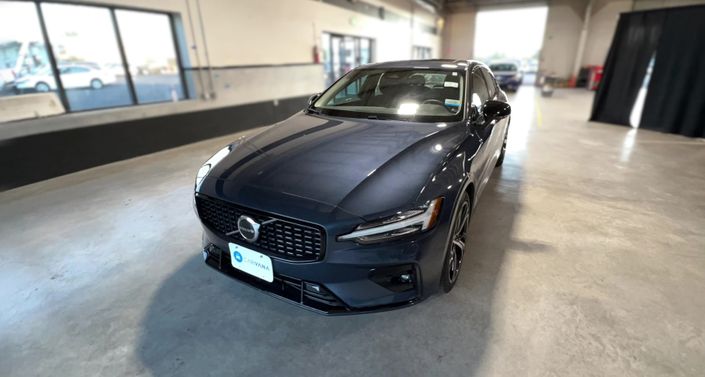 Thumbnail: 2025 Volvo S60 - 1