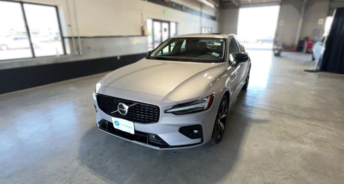 Thumbnail: 2025 Volvo S60 - 1