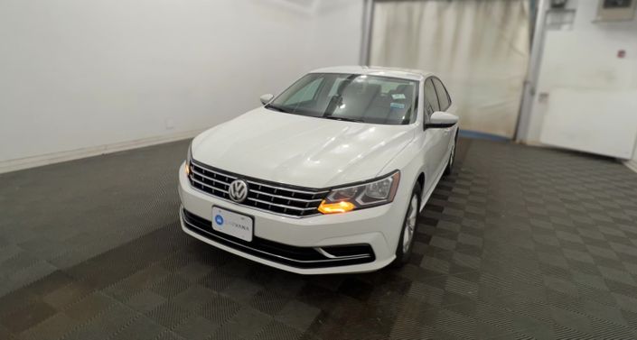 Thumbnail: 2018 Volkswagen Passat - 1