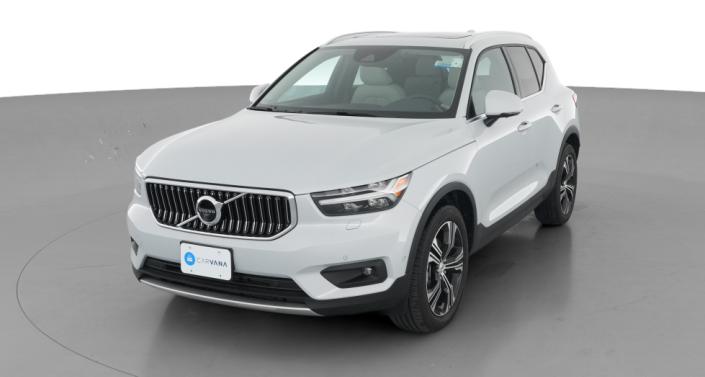 Thumbnail: 2022 Volvo XC40 - 1