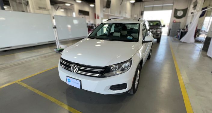 Thumbnail: 2017 Volkswagen Tiguan - 1