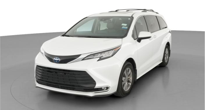 Thumbnail: 2022 Toyota Sienna - 1