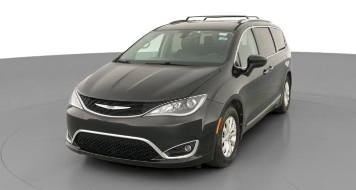 Thumbnail: 2018 Chrysler Pacifica - 1