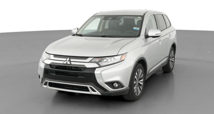 Thumbnail: 2020 Mitsubishi Outlander - 1
