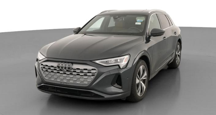 Thumbnail: 2024 Audi Q8 e-tron - 1
