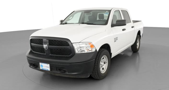 Thumbnail: 2019 RAM 1500 Classic - 1