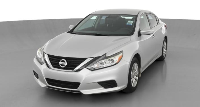 Thumbnail: 2017 Nissan Altima - 1