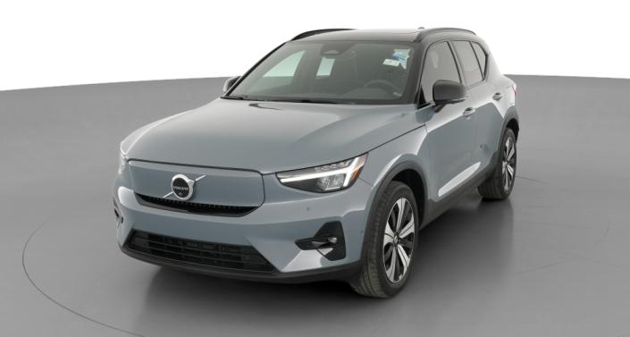 Thumbnail: 2023 Volvo XC40 - 1