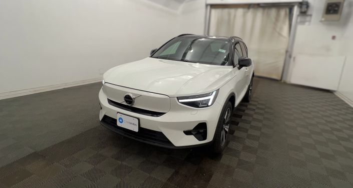Thumbnail: 2023 Volvo XC40 - 1