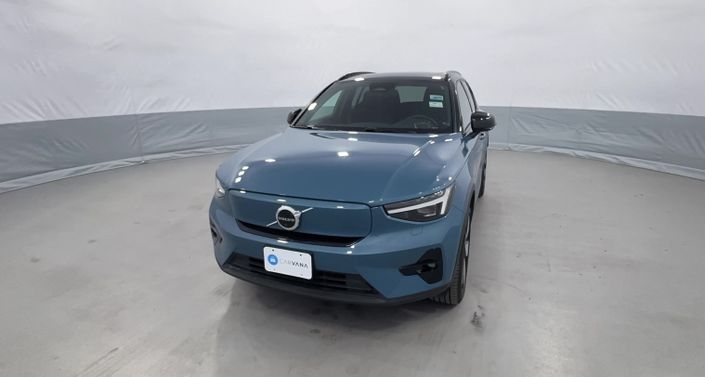 Thumbnail: 2023 Volvo XC40 - 1