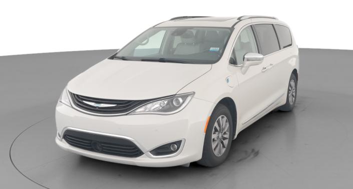 Thumbnail: 2019 Chrysler Pacifica - 1