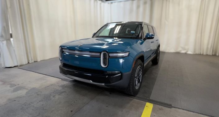 Thumbnail: 2025 Rivian R1S - 1