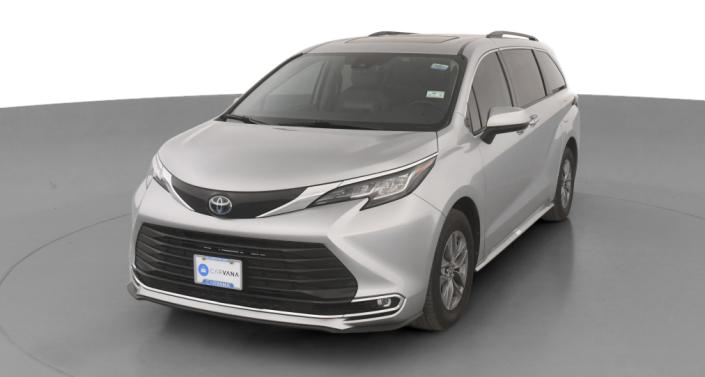 Thumbnail: 2022 Toyota Sienna - 1