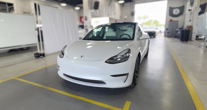Thumbnail: 2020 Tesla Model 3 - 1