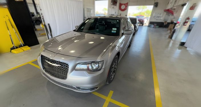 2018 Chrysler 300 S -
                  Tempe, AZ