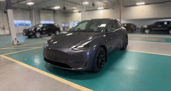 Thumbnail: 2023 Tesla Model Y - 1