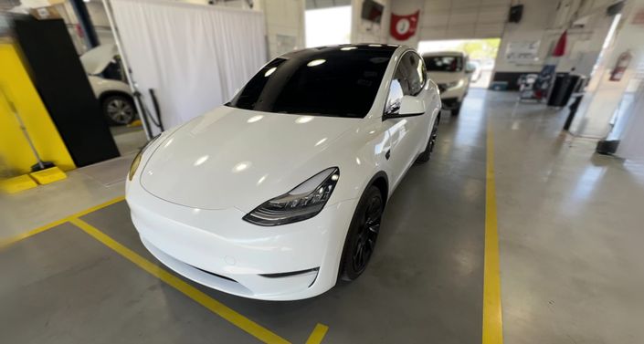 Thumbnail: 2020 Tesla Model Y - 1