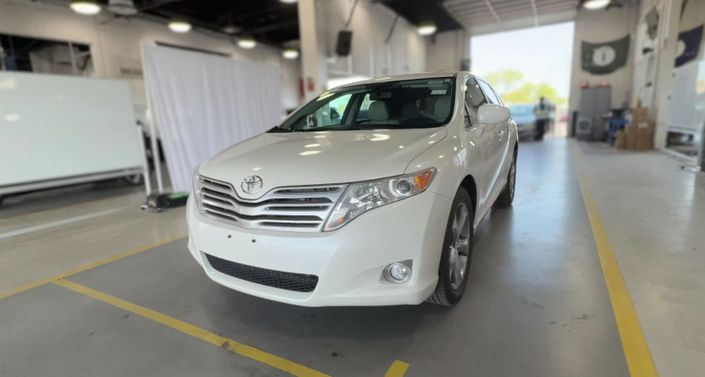 Thumbnail: 2010 Toyota Venza - 1