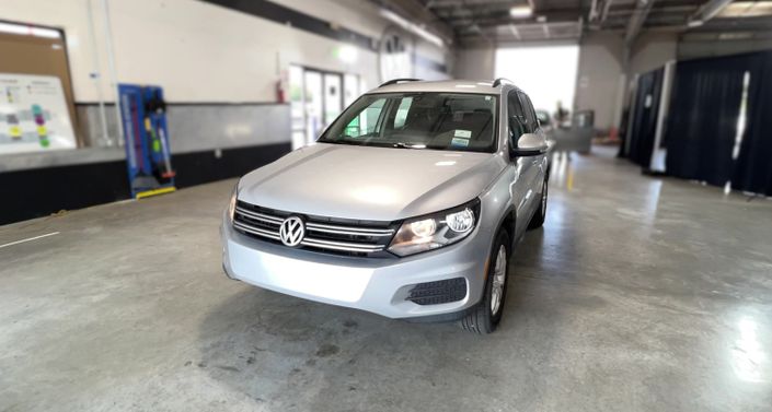 Thumbnail: 2017 Volkswagen Tiguan - 1