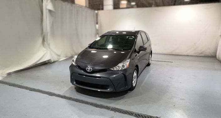 Thumbnail: 2015 Toyota Prius v - 1