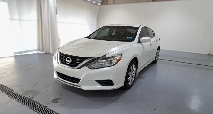 Thumbnail: 2017 Nissan Altima - 1