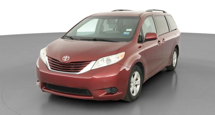 Thumbnail: 2017 Toyota Sienna - 1