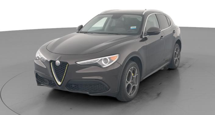 Thumbnail: 2018 Alfa Romeo Stelvio - 1