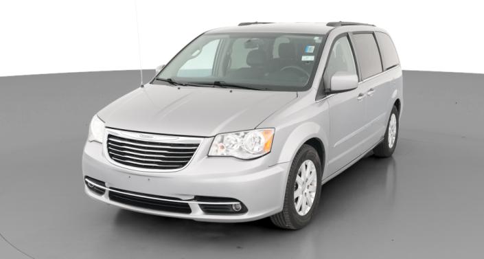 Thumbnail: 2016 Chrysler Town & Country - 1
