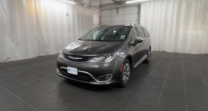 Thumbnail: 2018 Chrysler Pacifica - 1