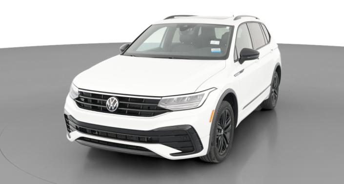 Thumbnail: 2022 Volkswagen Tiguan - 1