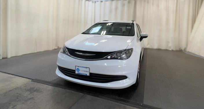 Thumbnail: 2017 Chrysler Pacifica - 1