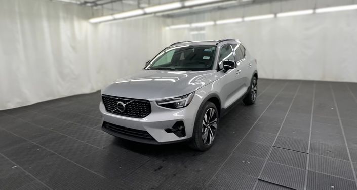 Thumbnail: 2025 Volvo XC40 - 1