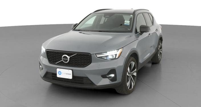 Thumbnail: 2023 Volvo XC40 - 1