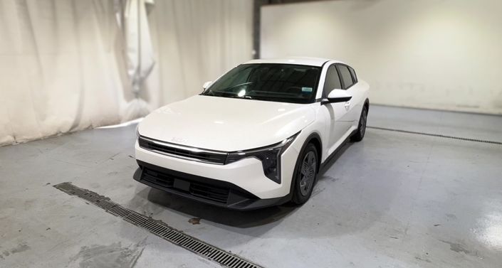 Thumbnail: 2025 Kia K4 - 1
