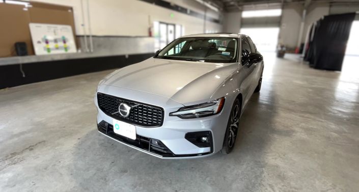 Thumbnail: 2025 Volvo S60 - 1