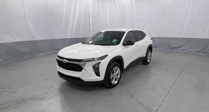 Thumbnail: 2025 Chevrolet Trax - 1