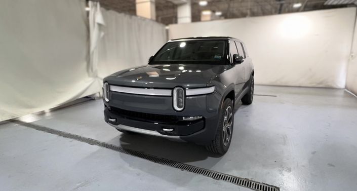 Thumbnail: 2023 Rivian R1S - 1
