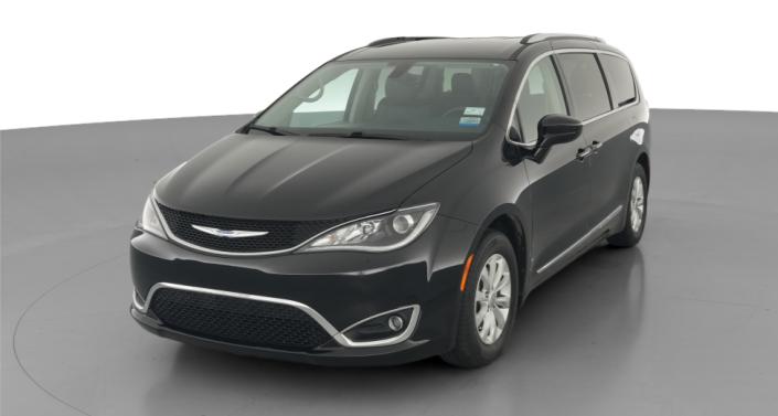 Thumbnail: 2018 Chrysler Pacifica - 1