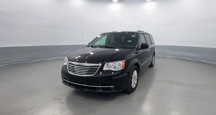 Thumbnail: 2016 Chrysler Town & Country - 1